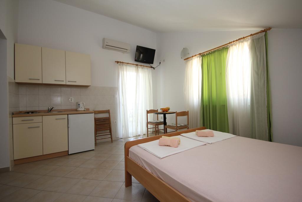Apartments Adriatika Makarska Ngoại thất bức ảnh